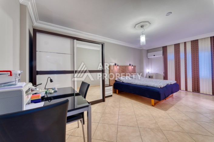 Просторная видовая квартира 2+1 в самом развитом районе Махмутлар - Ракурс 6