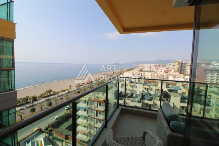 Шикарная квартира 2+1  в элитном комплексе на первой береговой линии в районе Махмутлар - Ракурс 2