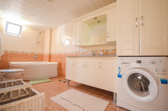 Двухэтажная вилла с панорамным видом на Средиземное море, в районе Махмутлар, Алания, 285 м2 - Ракурс 6