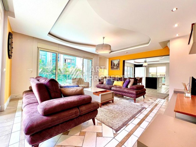 Шикарная квартира 4+1  у моря возле самого знаменитого пляжа Клеопатра - Ракурс 25