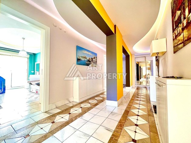 Шикарная квартира 4+1  у моря возле самого знаменитого пляжа Клеопатра - Ракурс 35