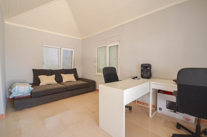 Двухэтажная вилла с панорамным видом на Средиземное море, в районе Махмутлар, Алания, 285 м2 - Ракурс 10