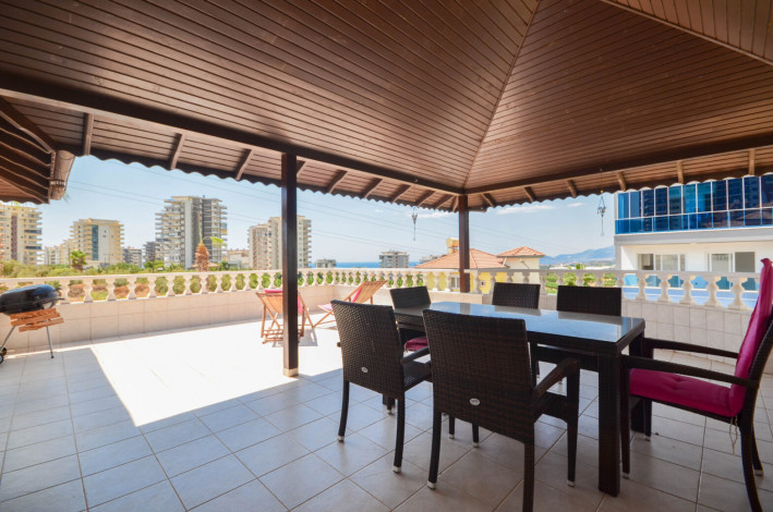 Двухэтажная вилла с панорамным видом на Средиземное море, в районе Махмутлар, Алания, 285 м2 - Ракурс 11