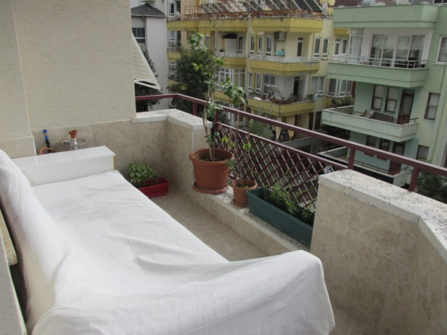 Уютная меблированная квартира 2+1 в центре Алании, 90м2 - Ракурс 2