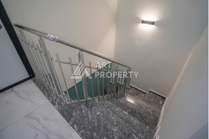 Двухуровневая квартира 2+1 в новом комплексе элитного района Кестел рядом с морем - Ракурс 39