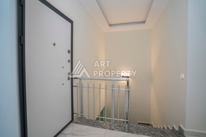 Двухуровневая квартира 2+1 в новом комплексе элитного района Кестел рядом с морем - Ракурс 40