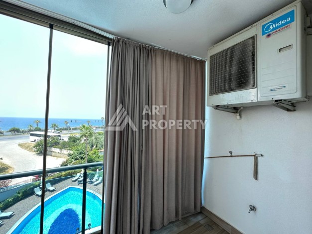 Квартира 1+1 с прямым видом на море в районе Махмутлар - Ракурс 4