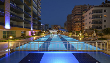 Трехкомнатная квартира с панорамным видом на Средиземное море в районе Махмутлар, Алания,120 м2 - Ракурс 3