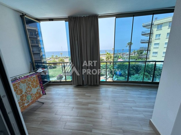 Квартира 1+1 с прямым видом на море в районе Махмутлар - Ракурс 5