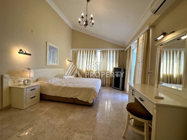 Двухуровневая квартира 2+1  в элитном комплексе района Каргыджак - Ракурс 4