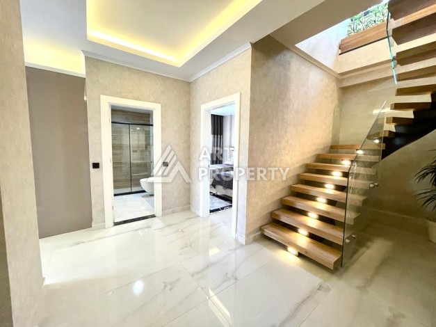 Шикарный дуплекс 2+1 с собственным садом  в районе Оба - Ракурс 14