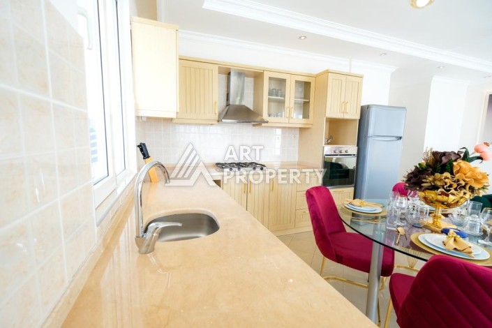 Квартира 2+1 с потрясающим видом на море и крепость в районе Тосмур - Ракурс 11