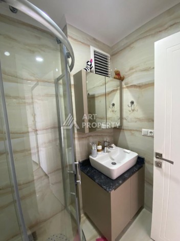 Уютная квартира планировки 1+1 в элитном районе Каргыджак - Ракурс 7