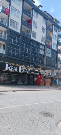 Просторная  квартира 1+1 в развитом районе Махмутлар - Ракурс 1