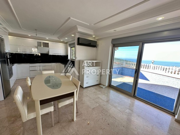 Вилла в районе Каргыджак с видом на море - Ракурс 14