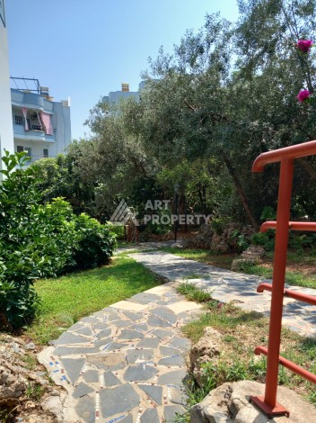 Квартира 2+1 с выходом в сад , 85 кв.м в районе Тосмур - Ракурс 2