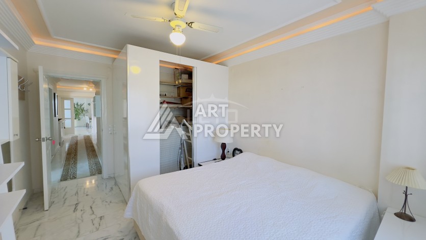 Просторная квартира 3+1 , 165 кв.м на первой береговой линии моря в районе Тосмур - Ракурс 8