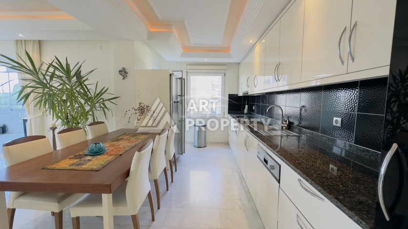 Просторная квартира 3+1 , 165 кв.м на первой береговой линии моря в районе Тосмур - Ракурс 20