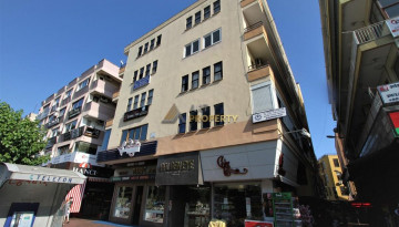 Срочная продажа двухкомнатной квартиры в центре Алании, 50 м2 - Ракурс 2