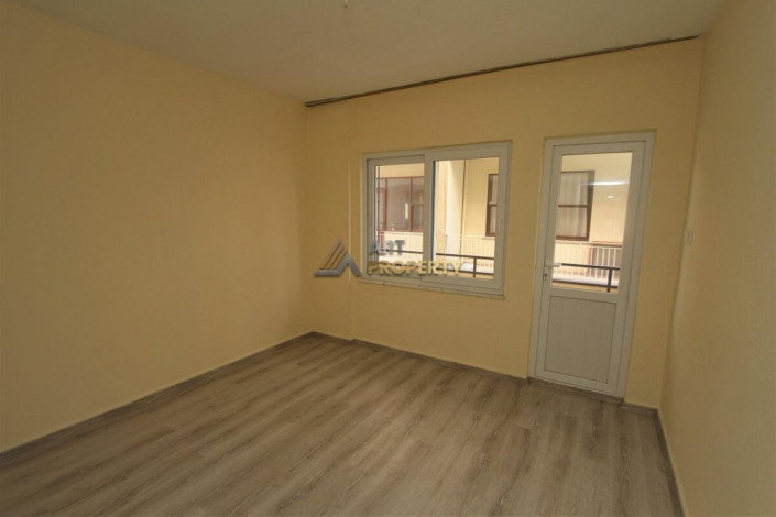 Срочная продажа двухкомнатной квартиры в центре Алании, 50 м2 - Ракурс 5