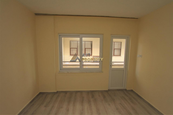 Срочная продажа двухкомнатной квартиры в центре Алании, 50 м2 - Ракурс 6