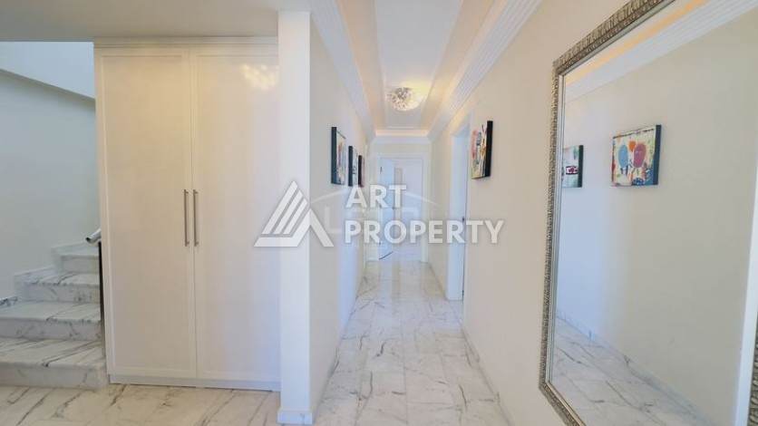 Элитный Дуплекс 3+1, площадью 221 м2 в районе Тосмур на первой линии - Ракурс 23