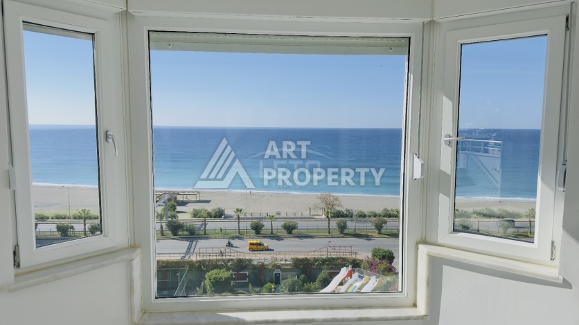 Видовая квартира 2+1 на первой береговой линии моря и рядом с речкой в районе Тосмур - Ракурс 5