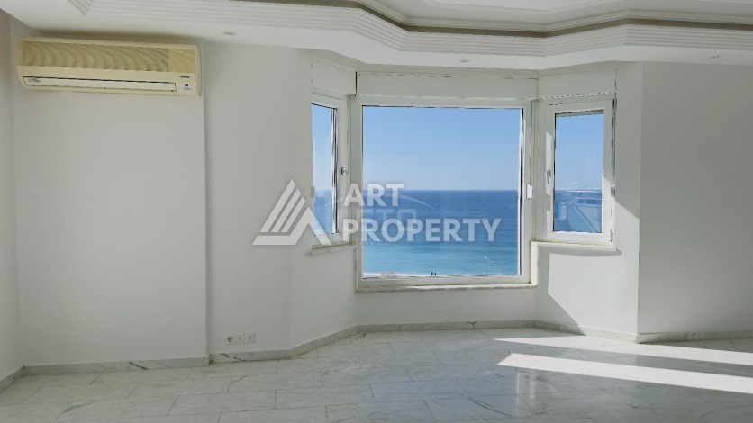 Видовая квартира 2+1 на первой береговой линии моря и рядом с речкой в районе Тосмур - Ракурс 9