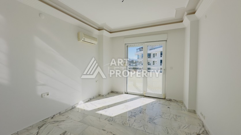 Видовая квартира 2+1 на первой береговой линии моря и рядом с речкой в районе Тосмур - Ракурс 12