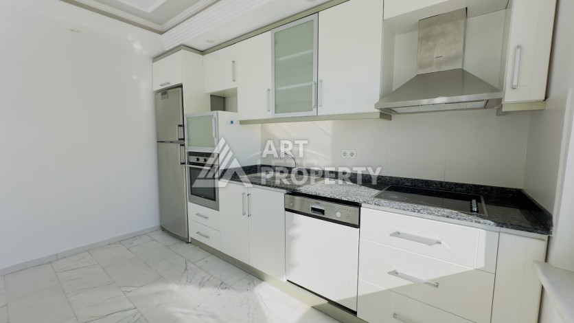 Видовая квартира 2+1 на первой береговой линии моря и рядом с речкой в районе Тосмур - Ракурс 14