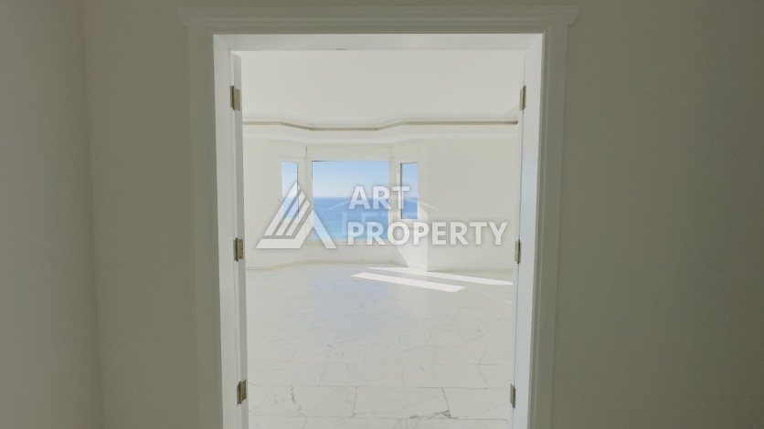 Видовая квартира 2+1 на первой береговой линии моря и рядом с речкой в районе Тосмур - Ракурс 20