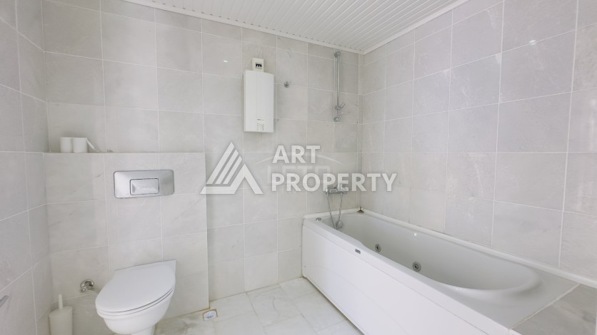 Видовая квартира 2+1 на первой береговой линии моря и рядом с речкой в районе Тосмур - Ракурс 21