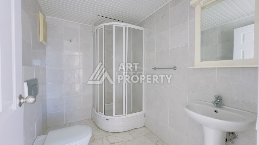 Видовая квартира 2+1 на первой береговой линии моря и рядом с речкой в районе Тосмур - Ракурс 22