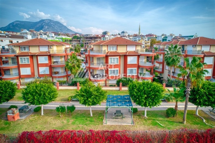 Дуплекс 4+1 с выходом в сад всего в 150 метрах от моря, 280 кв.м. Кестель, Алания. - Ракурс 8