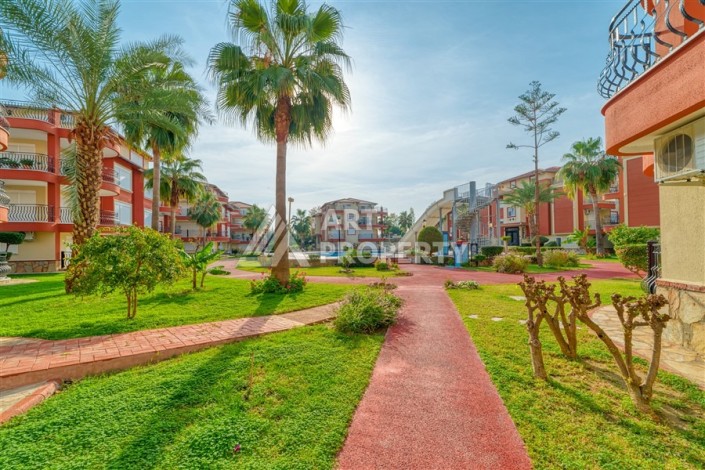 Дуплекс 4+1 с выходом в сад всего в 150 метрах от моря, 280 кв.м. Кестель, Алания. - Ракурс 10