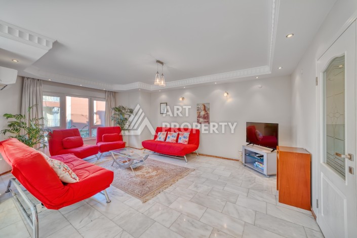 Дуплекс 4+1 с выходом в сад всего в 150 метрах от моря, 280 кв.м. Кестель, Алания. - Ракурс 17