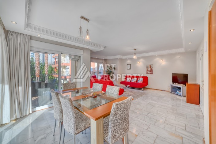 Дуплекс 4+1 с выходом в сад всего в 150 метрах от моря, 280 кв.м. Кестель, Алания. - Ракурс 19