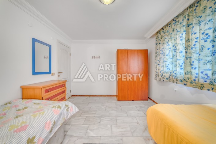 Дуплекс 4+1 с выходом в сад всего в 150 метрах от моря, 280 кв.м. Кестель, Алания. - Ракурс 21