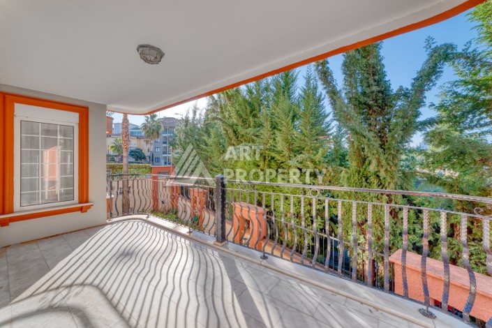 Дуплекс 4+1 с выходом в сад всего в 150 метрах от моря, 280 кв.м. Кестель, Алания. - Ракурс 23