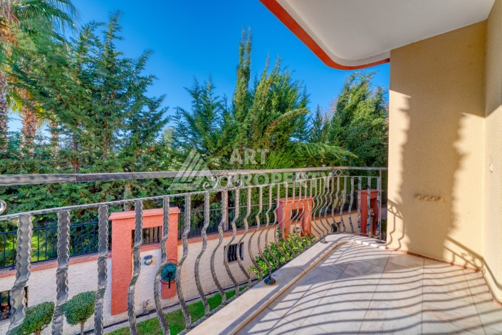 Дуплекс 4+1 с выходом в сад всего в 150 метрах от моря, 280 кв.м. Кестель, Алания. - Ракурс 52