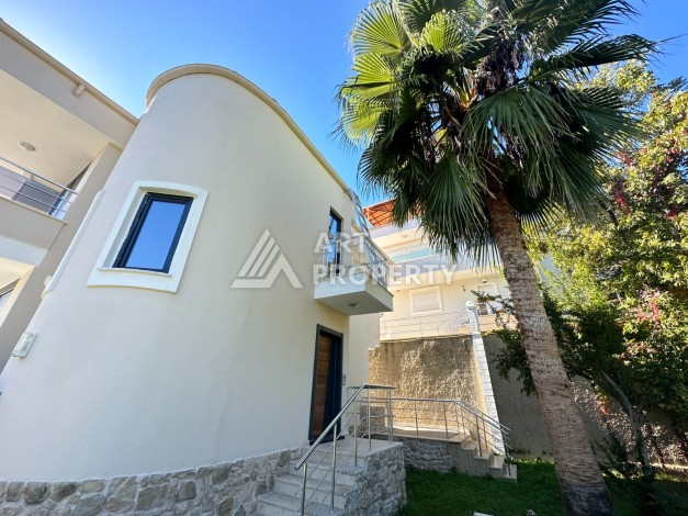 Вилла 4+1 с видом на море и приватным бассейном в районе Тепе, 450 кв.м. - Ракурс 20