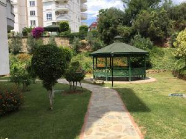 Апартаменты 2+1 в элитном комплексе в районе Тосмур, 130 м2 - Ракурс 4