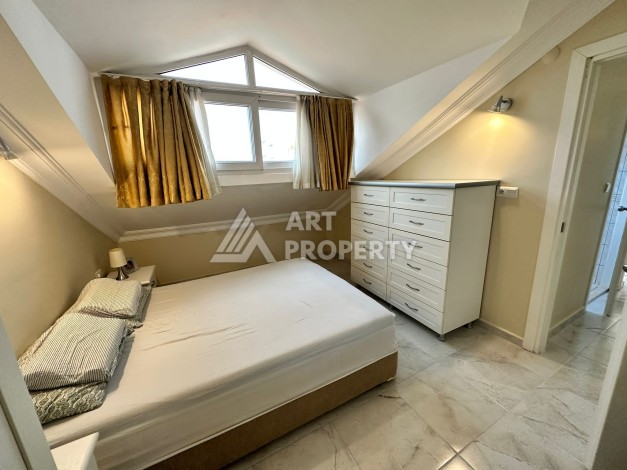 Дуплекс 2+1 с видом на горы в 10 минутах от пляжа Клеопатры, 120 кв.м. - Ракурс 9