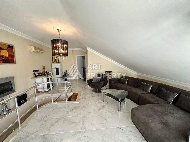 Дуплекс 2+1 с видом на горы в 10 минутах от пляжа Клеопатры, 120 кв.м. - Ракурс 12