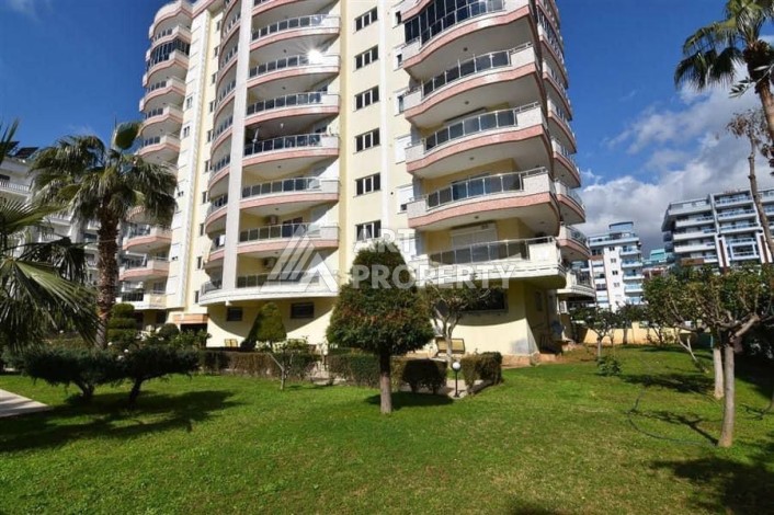 Просторная квартира 2+1 с видом на море и горы в Махмутларе. До пляжа 100 метров. - Ракурс 2