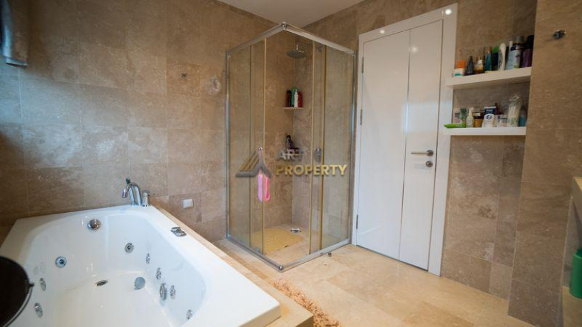 Вилла 3+1 с собственным бассейном в Конаклы, 185 м2 - Ракурс 18