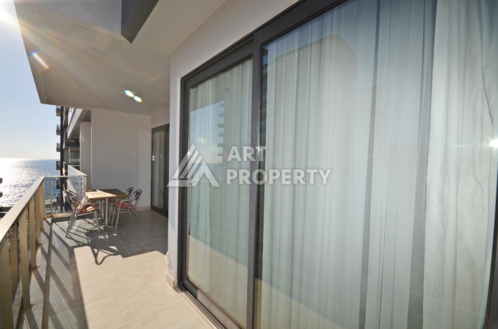 Квартира 1+1 с видом на море на первой береговой линии в Махмутларе, 61 кв.м. - Ракурс 18