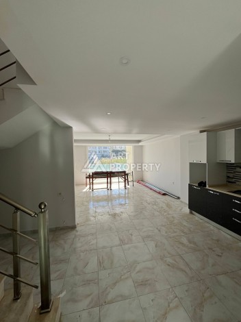 Уникальное предложение под гражданство в центре Авсалара, 2 дуплекса общей площадью 270м2 в 900 метрах от пляжа Инжекум - Ракурс 10