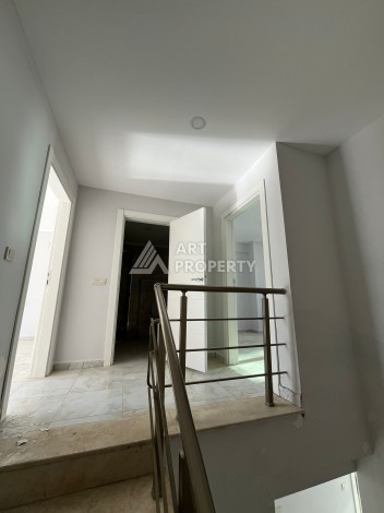 Уникальное предложение под гражданство в центре Авсалара, 2 дуплекса общей площадью 270м2 в 900 метрах от пляжа Инжекум - Ракурс 13