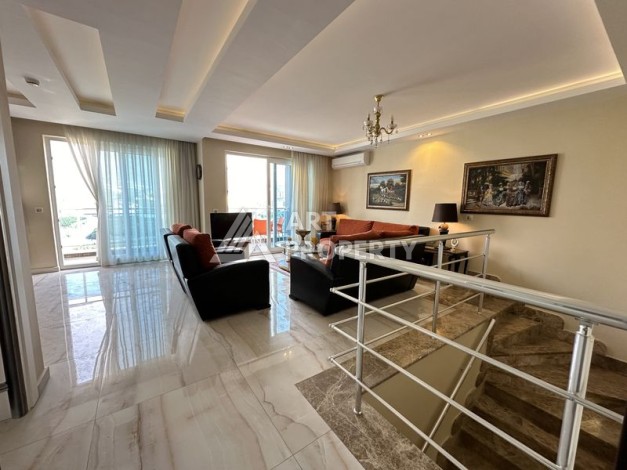 Просторный дуплекс в центре Махмутлара, планировкой 2+1 и площадью 135 м2 в 500 м от моря с видом на горы - Ракурс 8